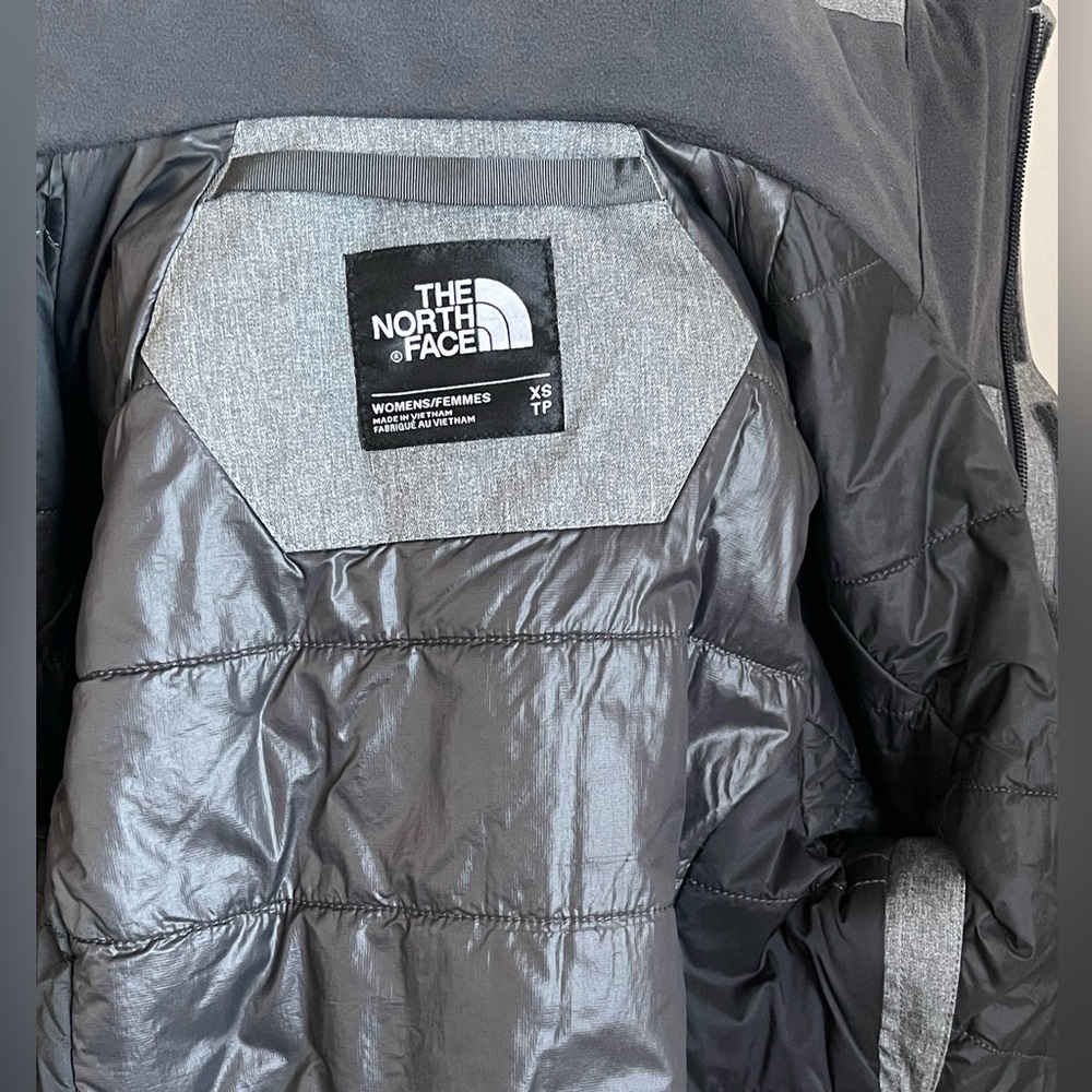 The North Face Women's Jacket - Black and Gray